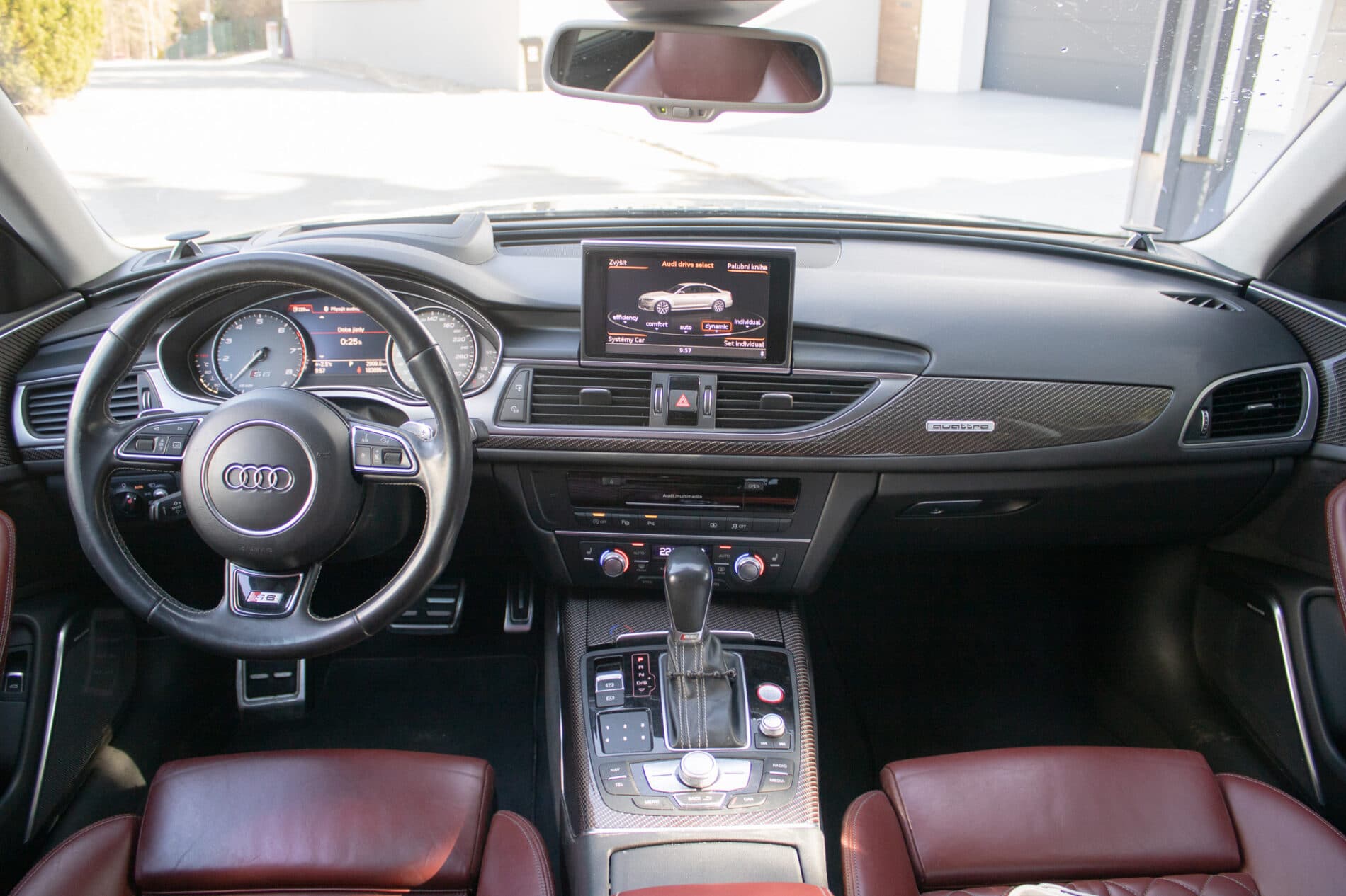 2015 AUDI S6, sivá sedan, 184 000 km