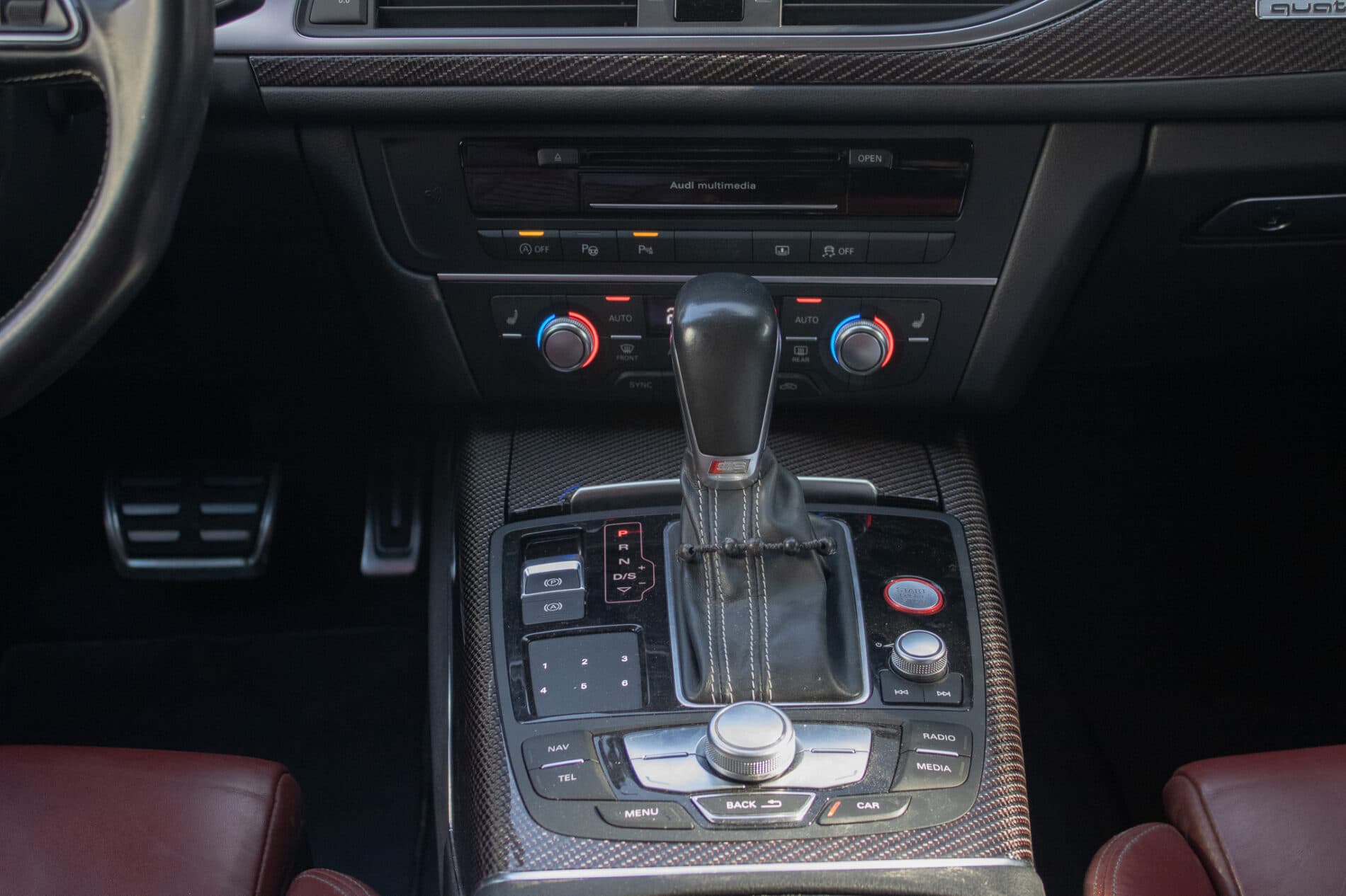 2015 AUDI S6, sivá sedan, 184 000 km