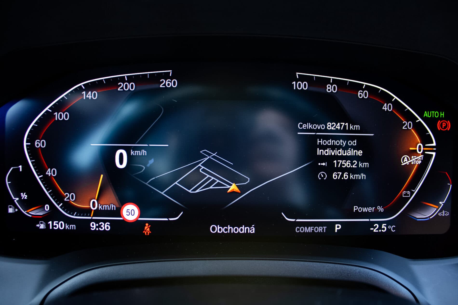 2022 BMW 430i, sivá kupé, 82 471 km