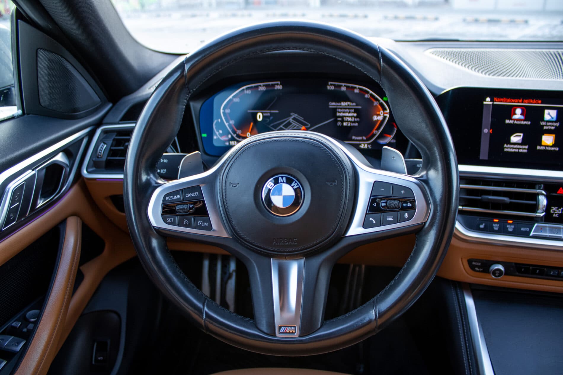 2022 BMW 430i, sivá kupé, 82 471 km