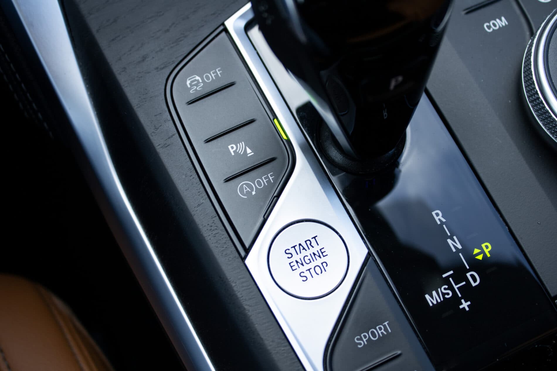 2022 BMW 430i, sivá kupé, 82 471 km