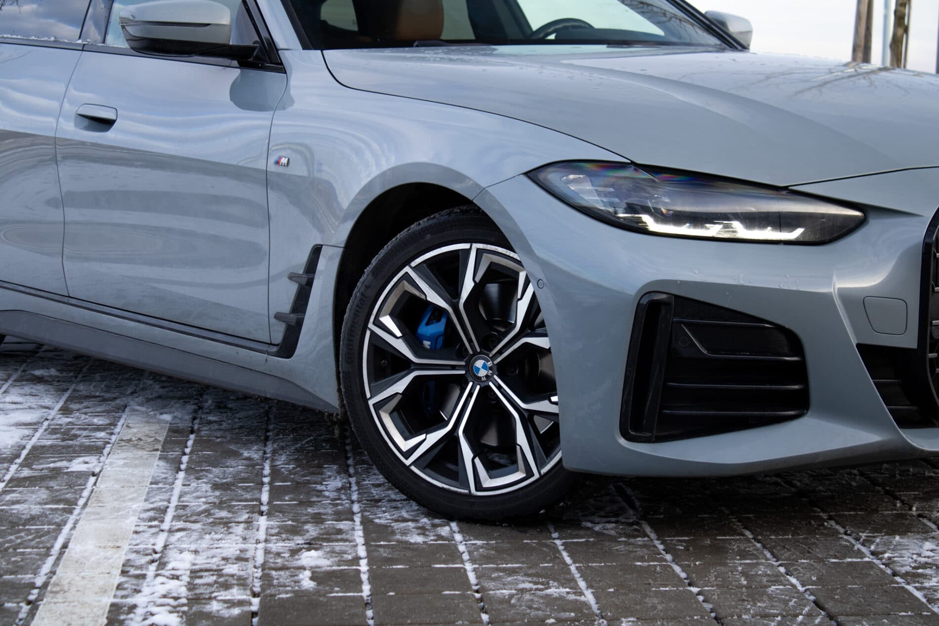2022 BMW 430i, sivá kupé, 82 471 km