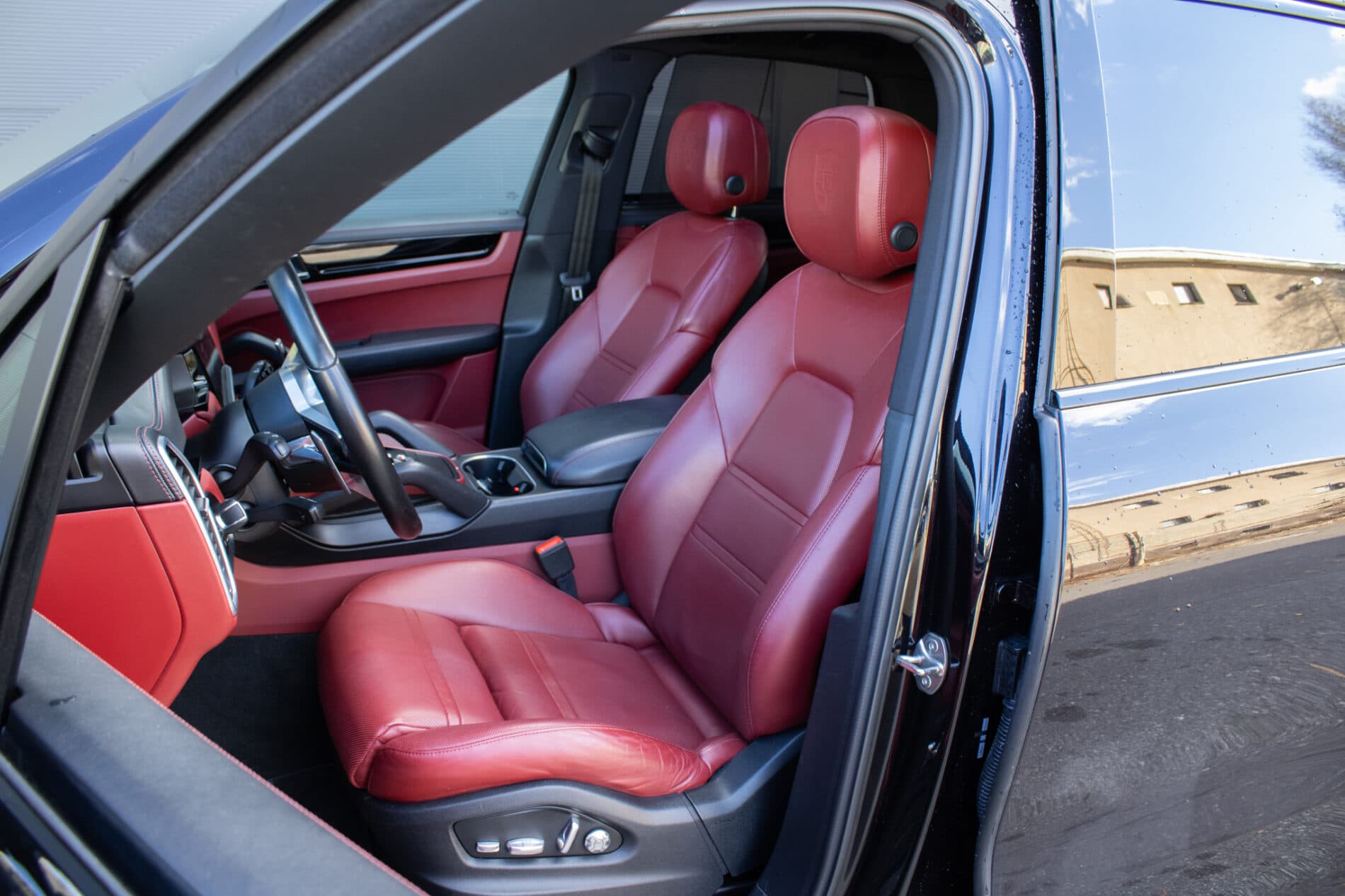 2018 Porsche Cayenne S, čierna suv, 168 000 km