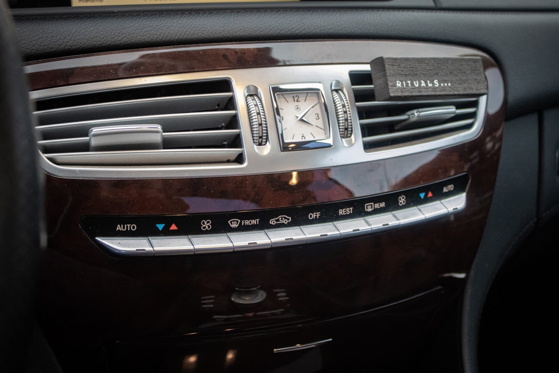 2008 Mercedes-Benz CL 500, čierna kupé, 198 186 km