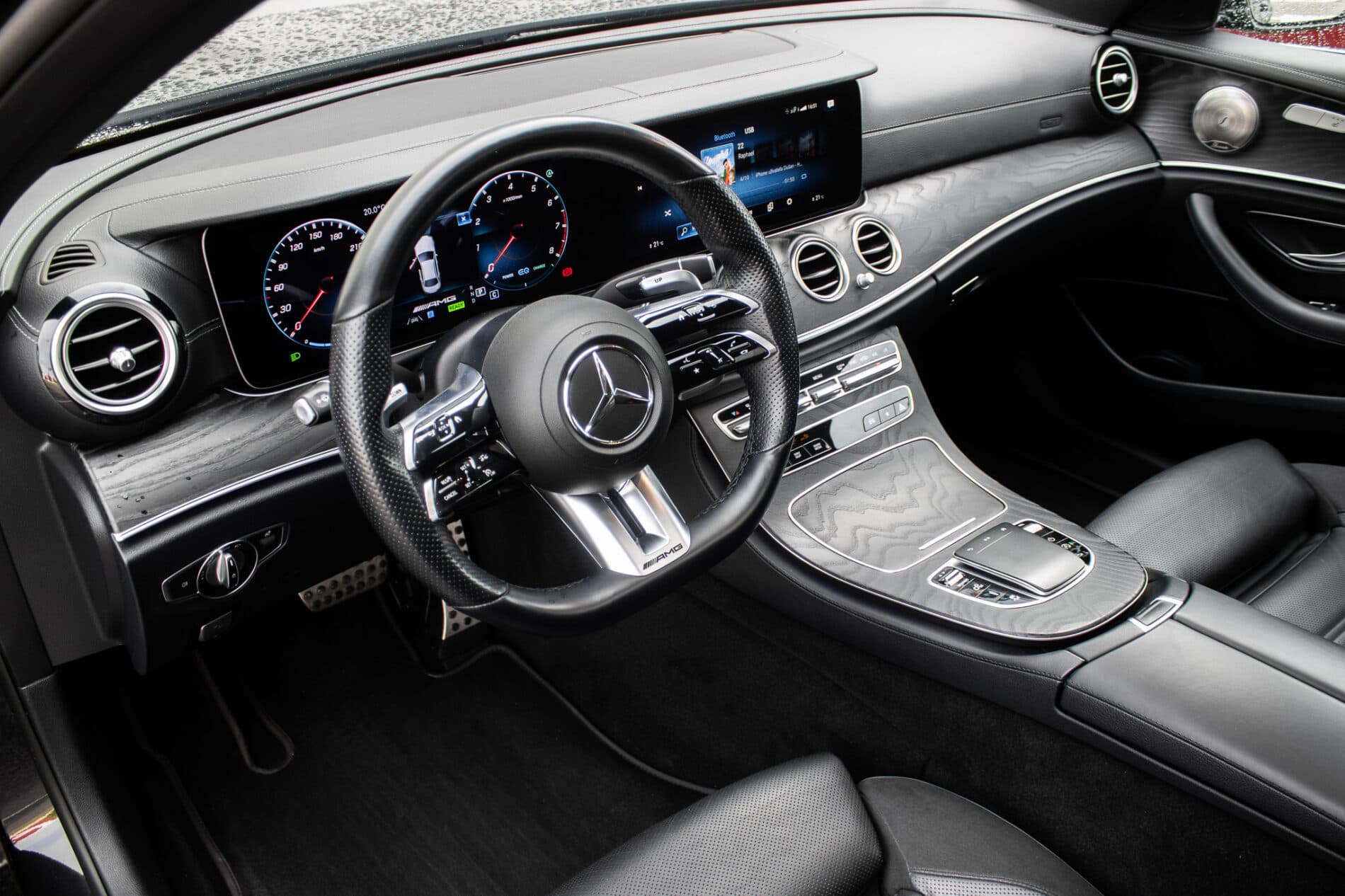 2020 Mercedes-Benz E 53 AMG, čierna sedan, 85 274 km