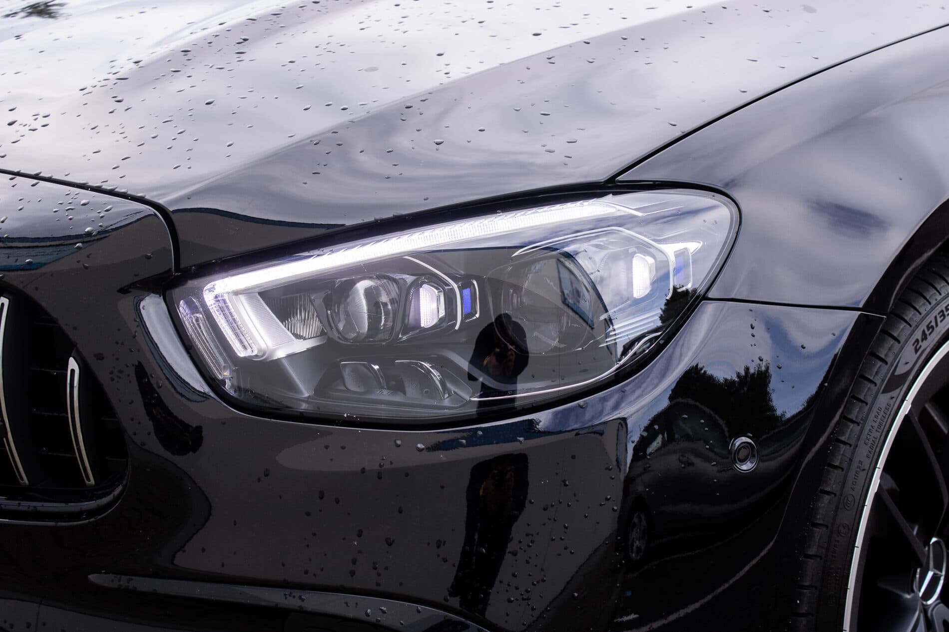 2020 Mercedes-Benz E 53 AMG, čierna sedan, 85 274 km