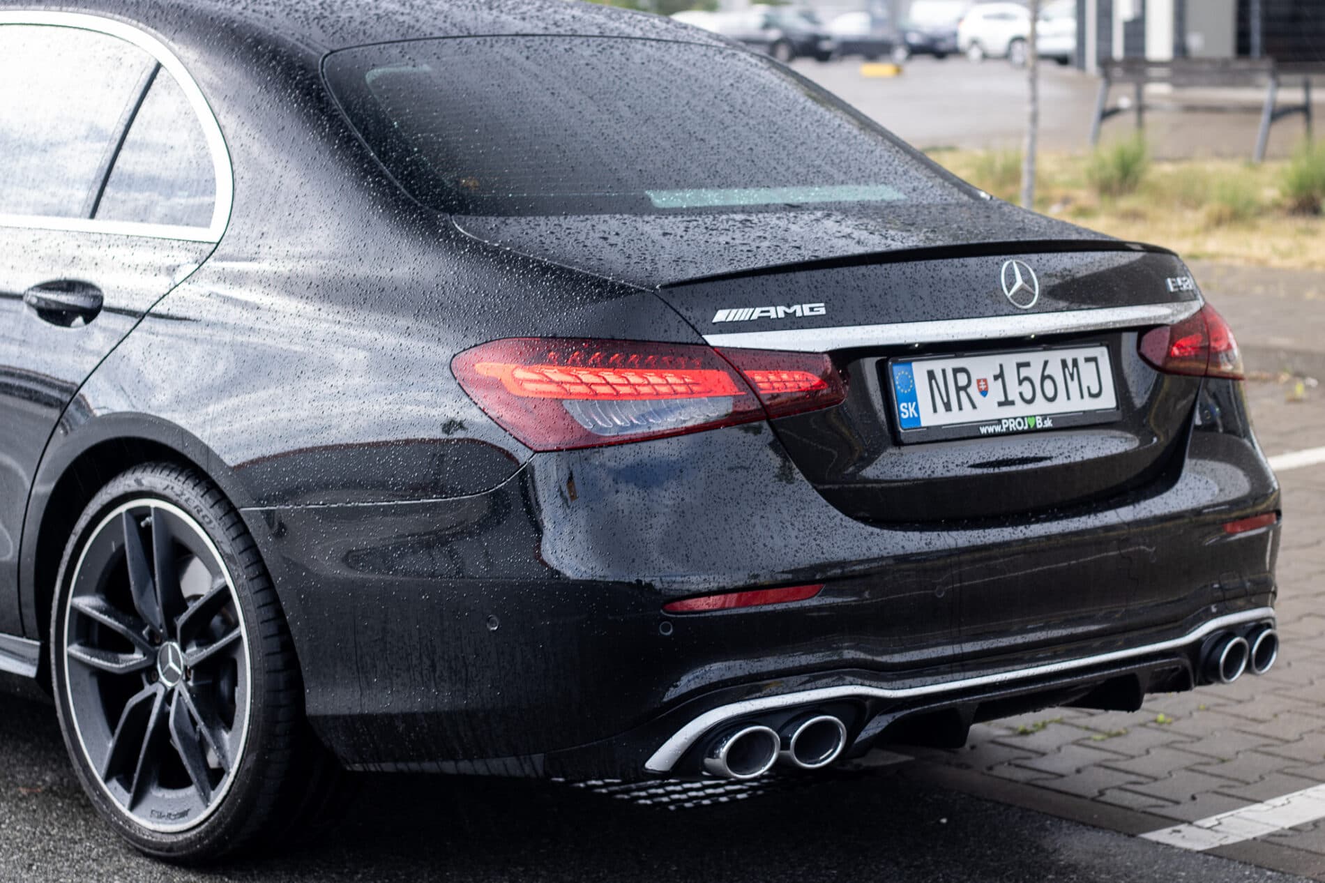 2020 Mercedes-Benz E 53 AMG, čierna sedan, 85 274 km