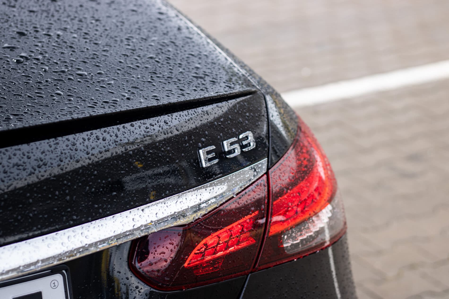 2020 Mercedes-Benz E 53 AMG, čierna sedan, 85 274 km