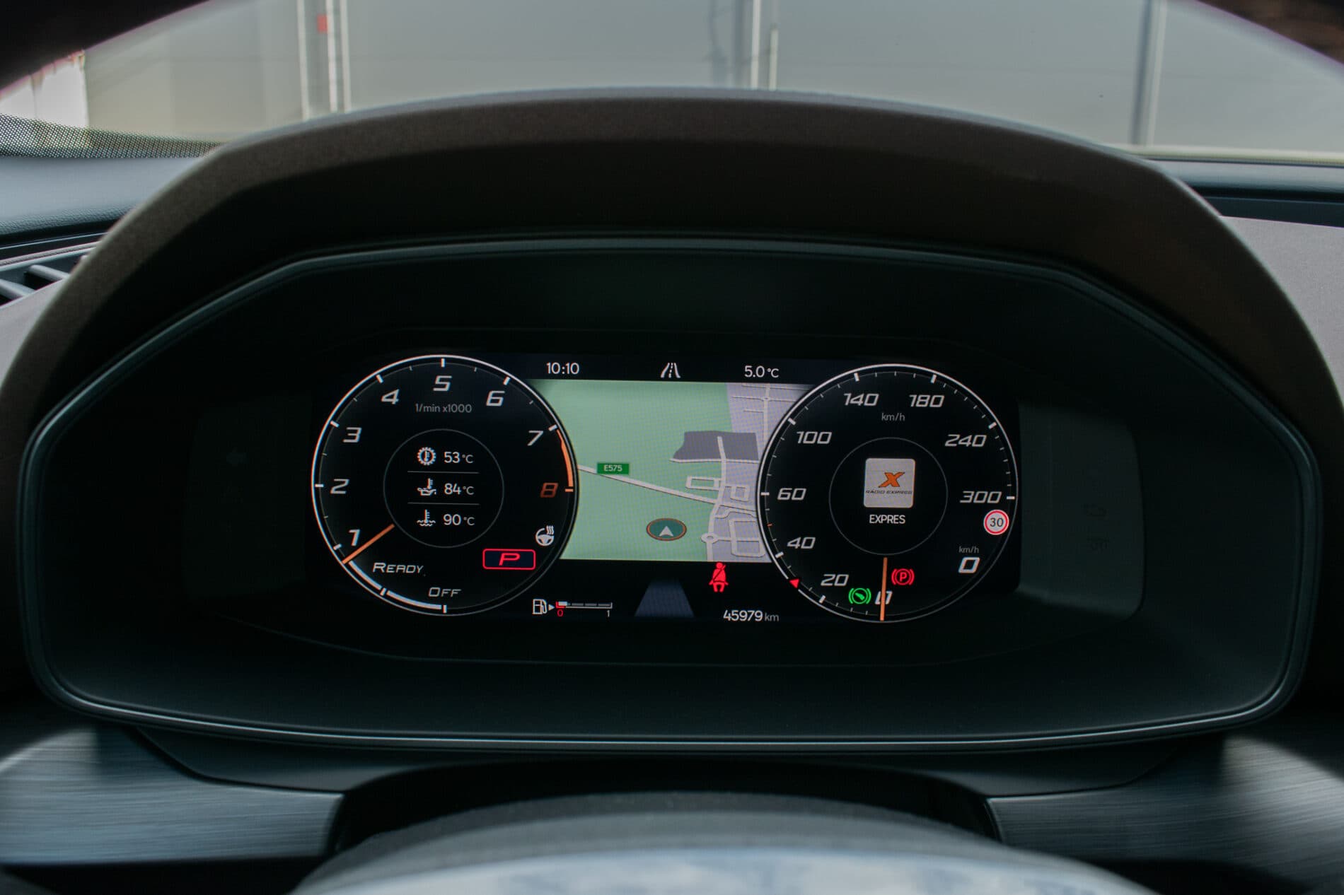 2022 Cupra Formentor VZ5, sivá suv, 45 979 km