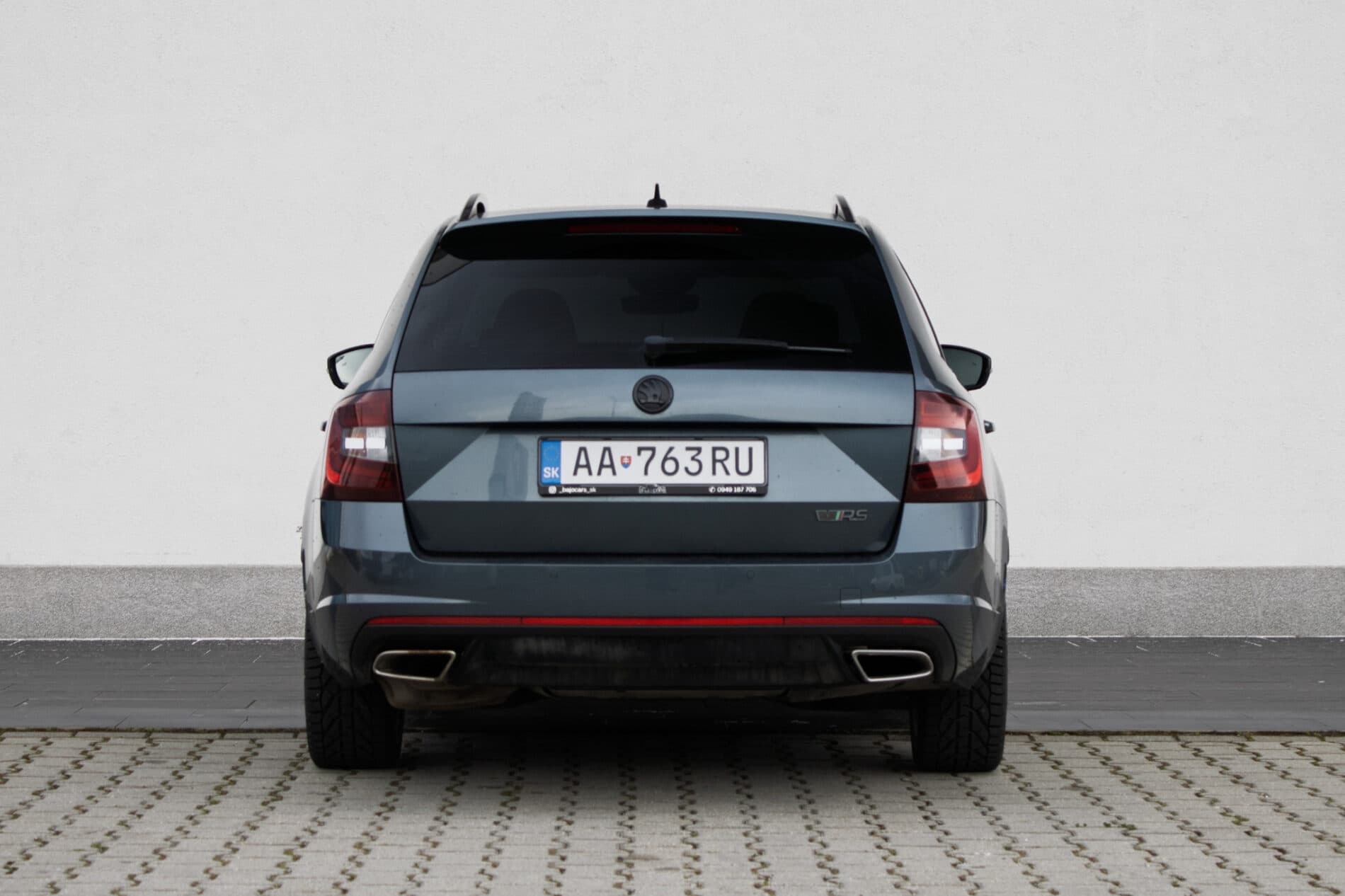 2017 Skoda Octavia RS, sivá kombi, 192 310 km