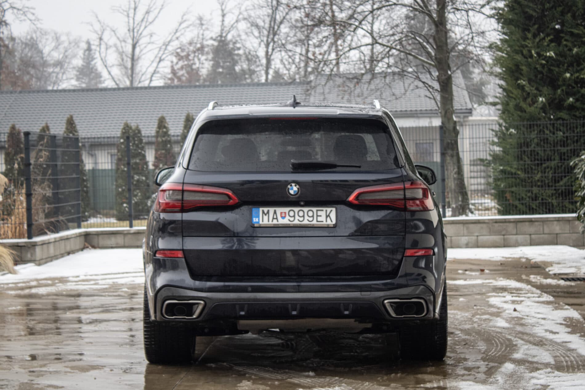 2019 BMW X5 M50d, čierna suv, 183 178 km