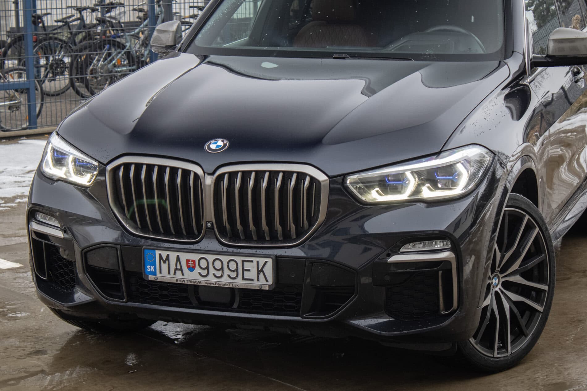 2019 BMW X5 M50d, čierna suv, 183 178 km