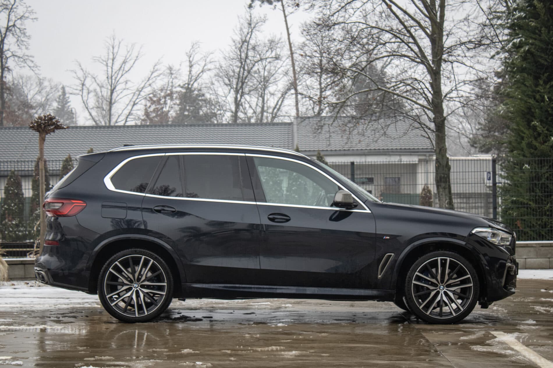 2019 BMW X5 M50d, čierna suv, 183 178 km