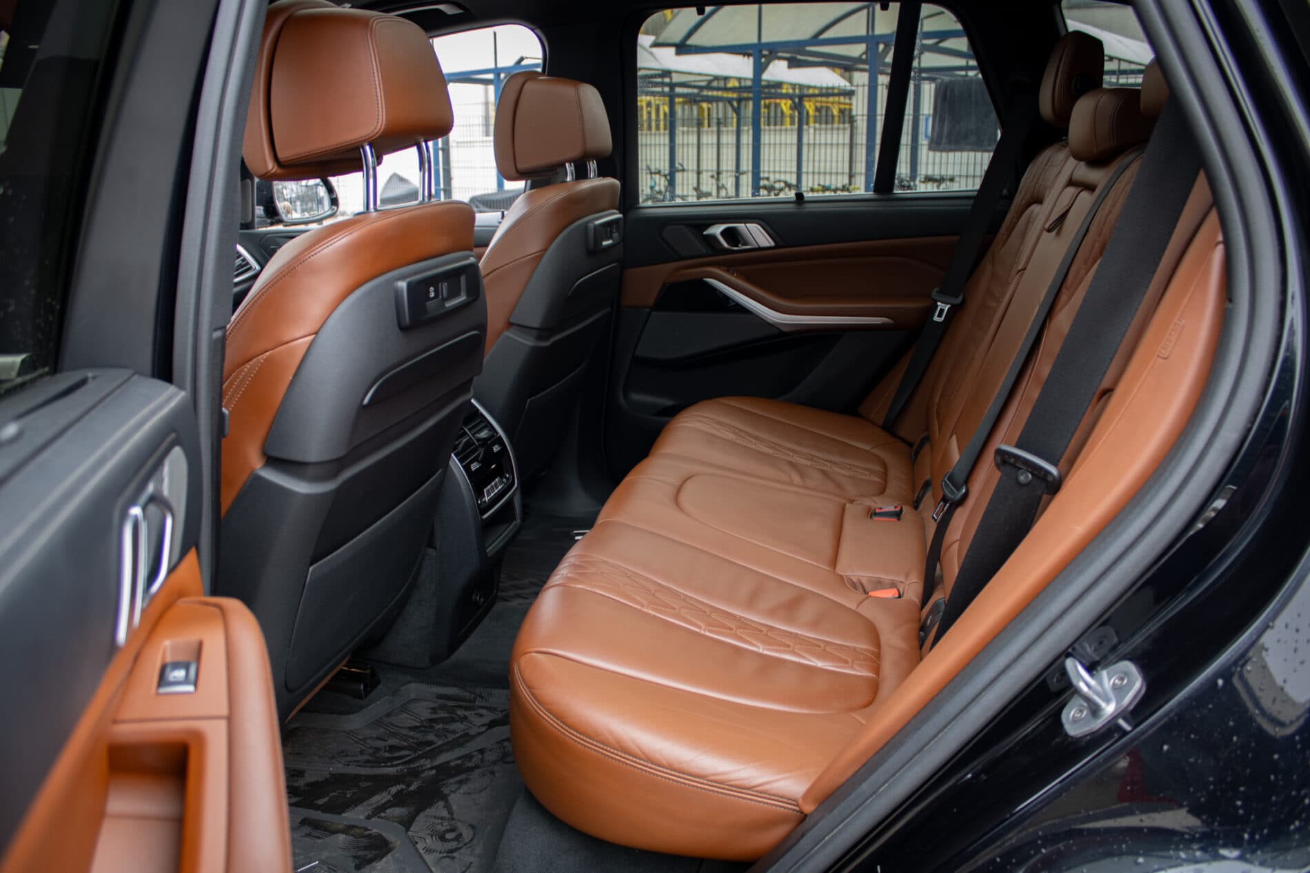 2019 BMW X5 M50d, čierna suv, 183 178 km