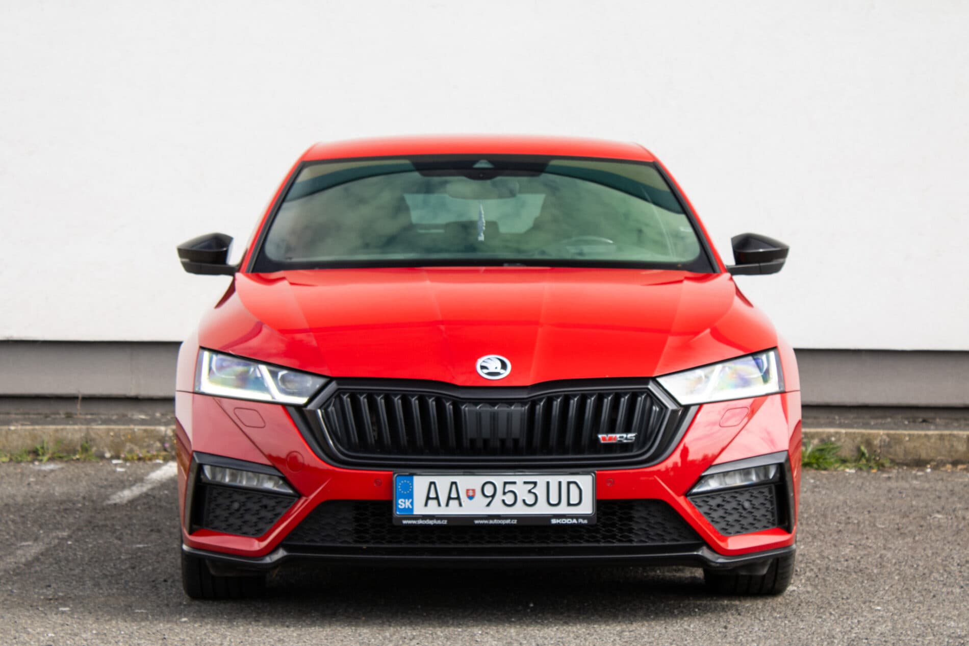 2020 Skoda Octavia RS, červená sedan, 144 815 km