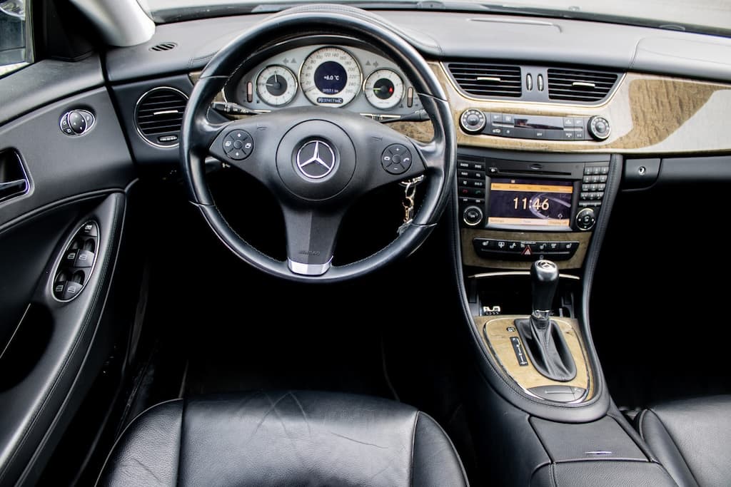 2010 Mercedes-Benz CLS 350 CDI, čierna sedan, 237 417 km