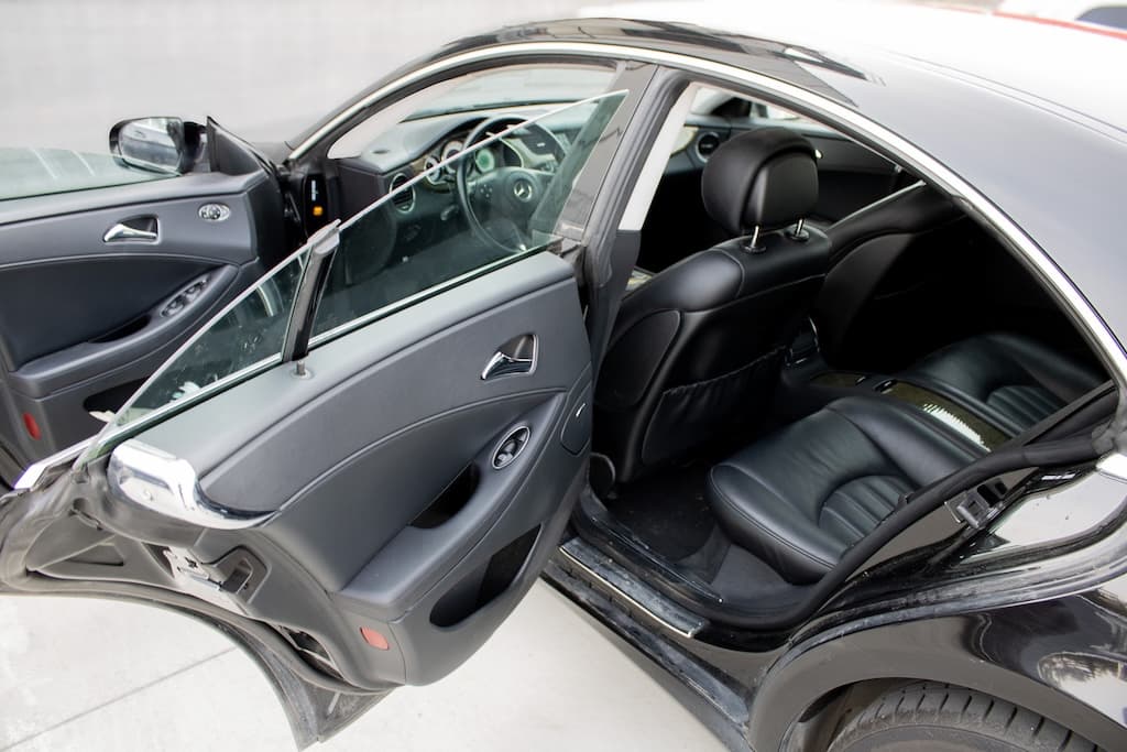 2010 Mercedes-Benz CLS 350 CDI, čierna sedan, 237 417 km