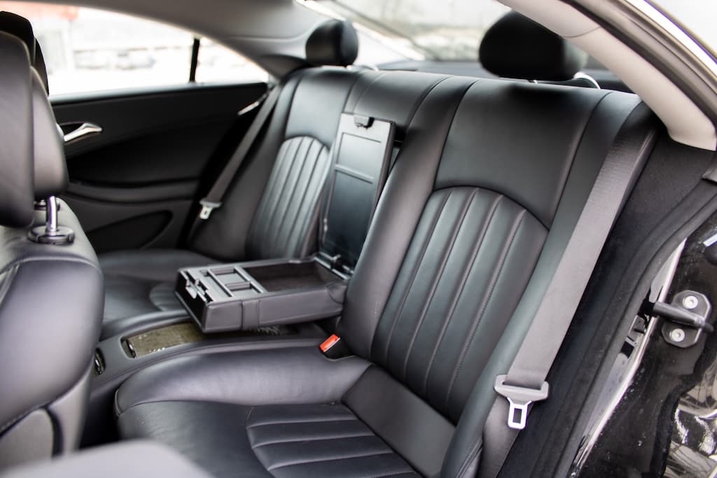 2010 Mercedes-Benz CLS 350 CDI, čierna sedan, 237 417 km