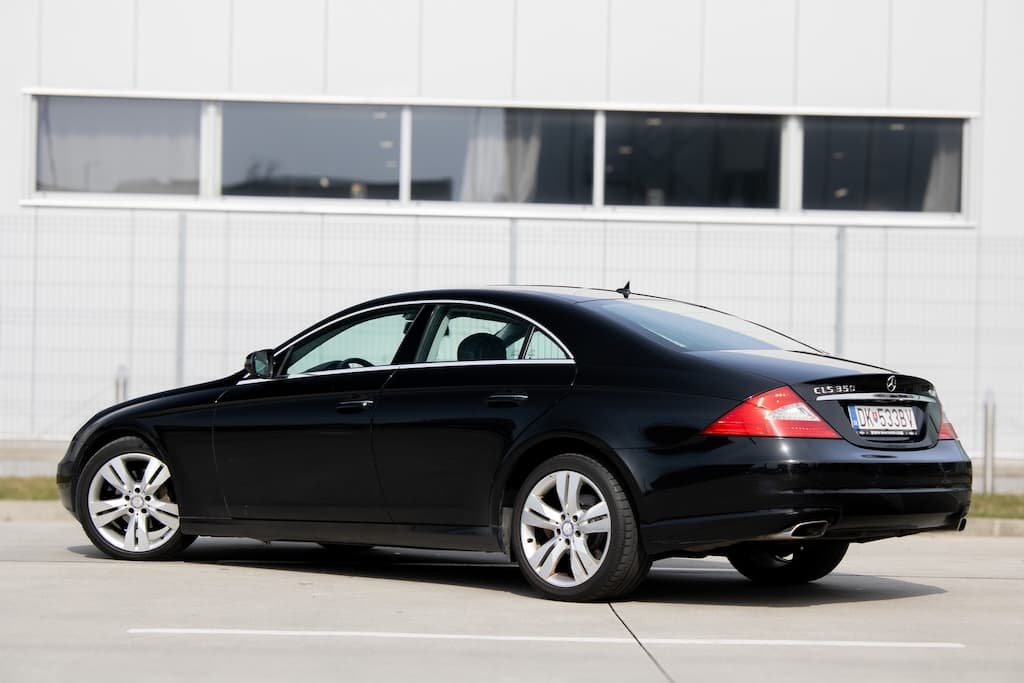 2010 Mercedes-Benz CLS 350 CDI, čierna sedan, 237 417 km