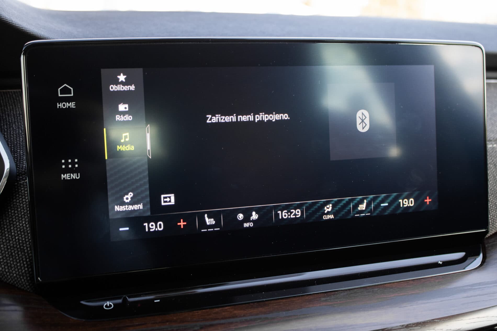 2021 Skoda Octavia RS, modrá kombi, 95 018 km