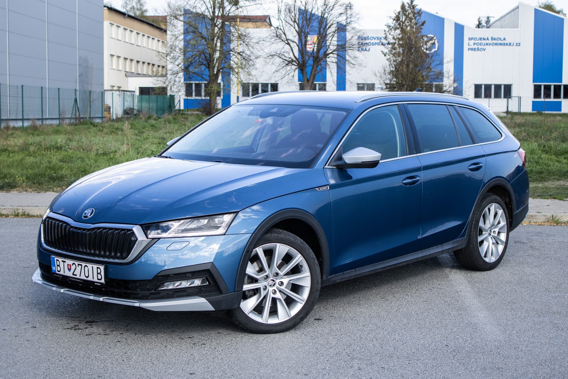 2021 Skoda Octavia RS, modrá kombi, 95 018 km