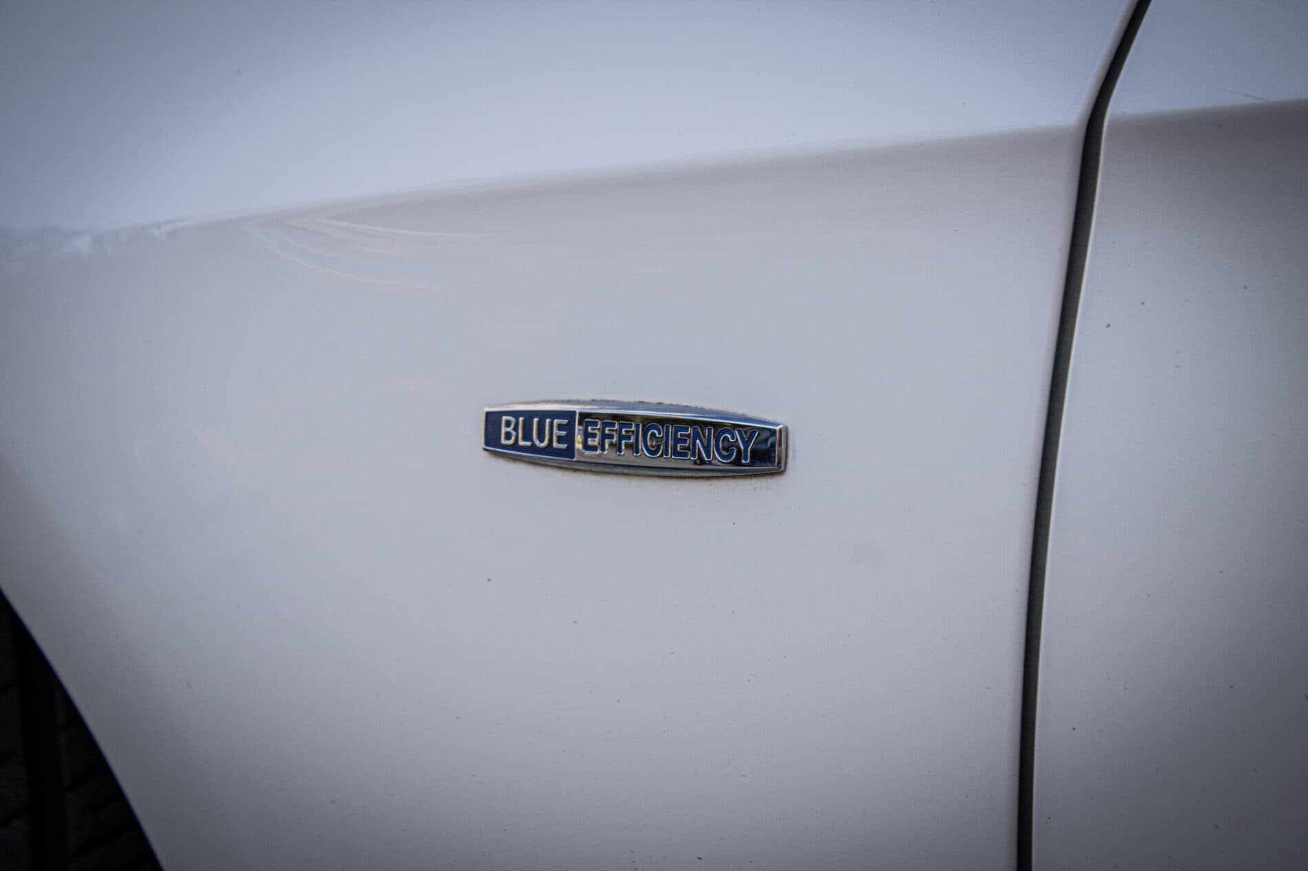 2011 Mercedes-Benz E 300 CDI, biela kombi, 276 846 km