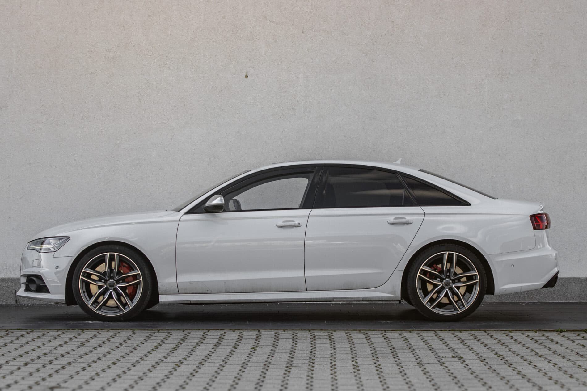 2017 AUDI S6, biela sedan, 168 986 km