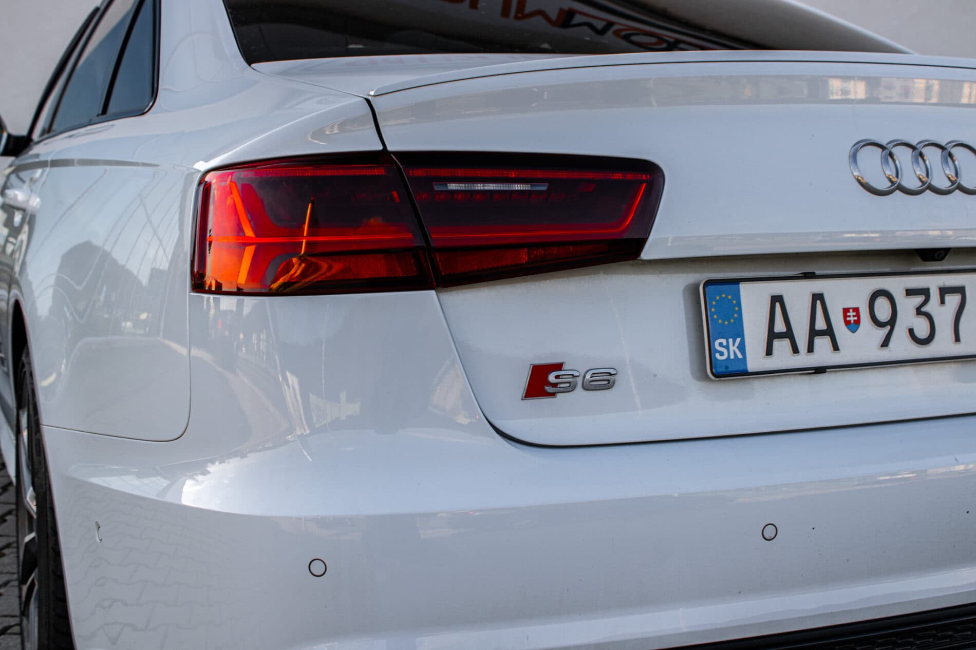 2017 AUDI S6, biela sedan, 168 986 km