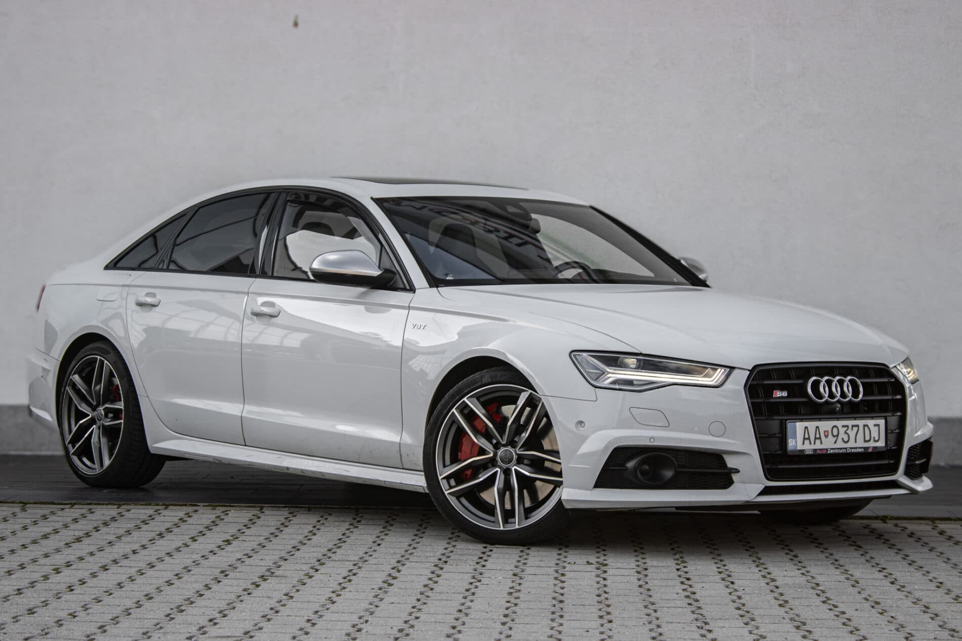 2017 AUDI S6, biela sedan, 168 986 km