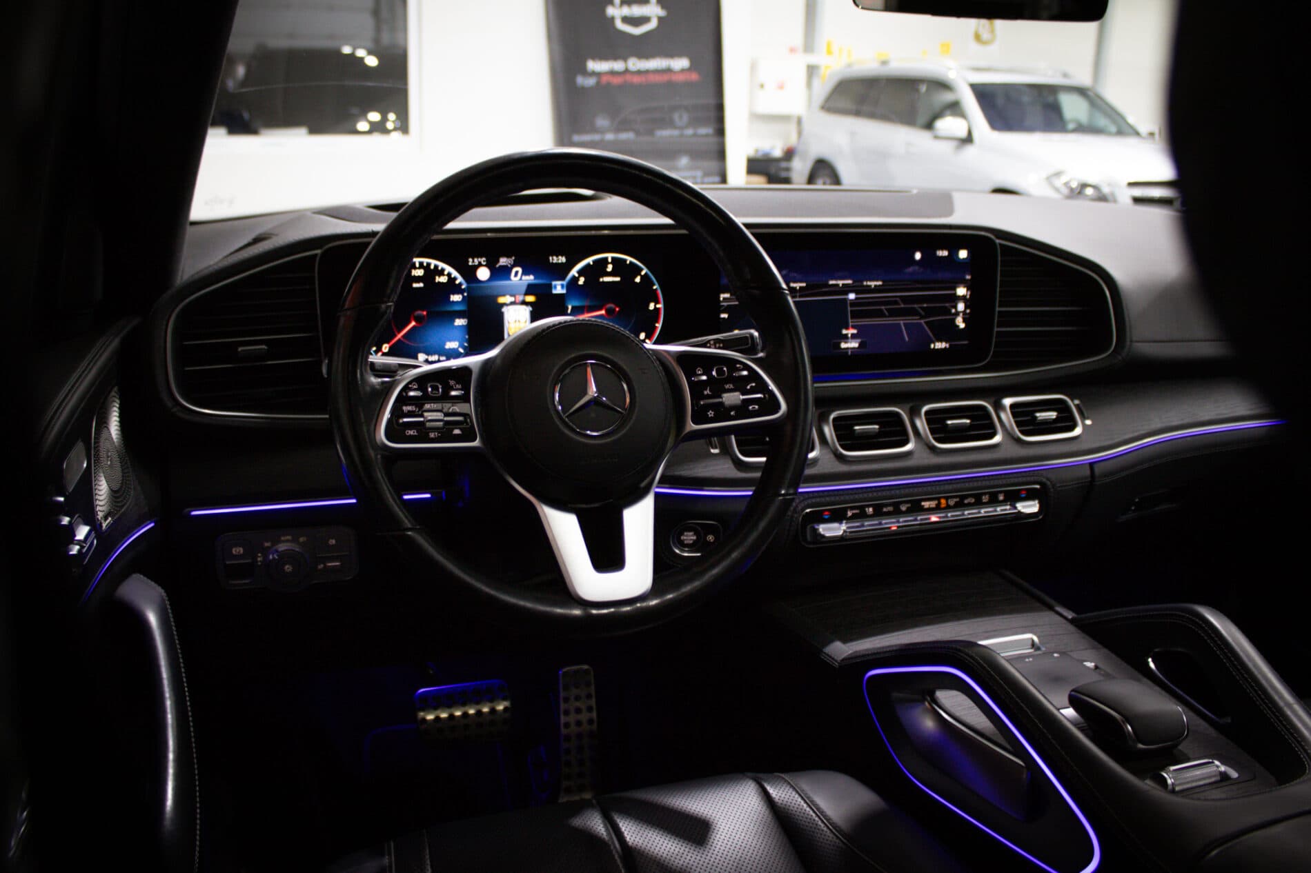 2021 Mercedes-Benz GLS 400d, čierna suv, 79 992 km