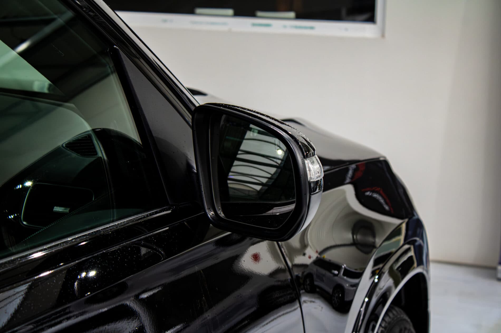 2021 Mercedes-Benz GLS 400d, čierna suv, 79 992 km