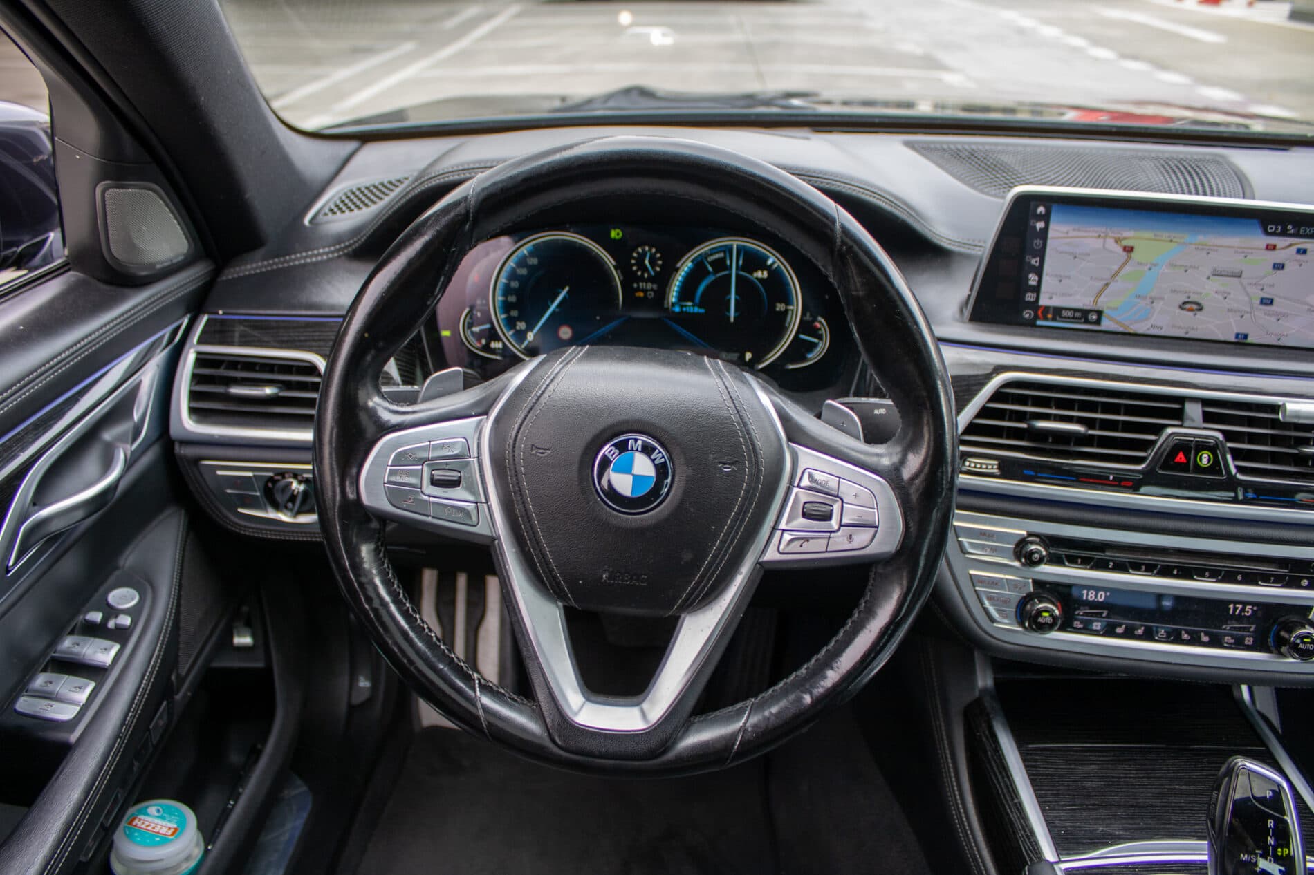 2017 BMW 740d, sivá sedan, 199 355 km