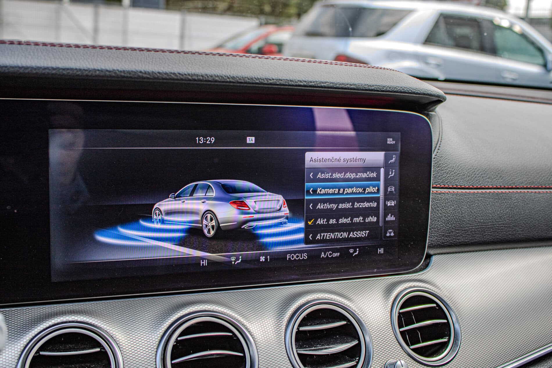 2017 Mercedes-Benz E 43 AMG, sivá sedan, 156 800 km