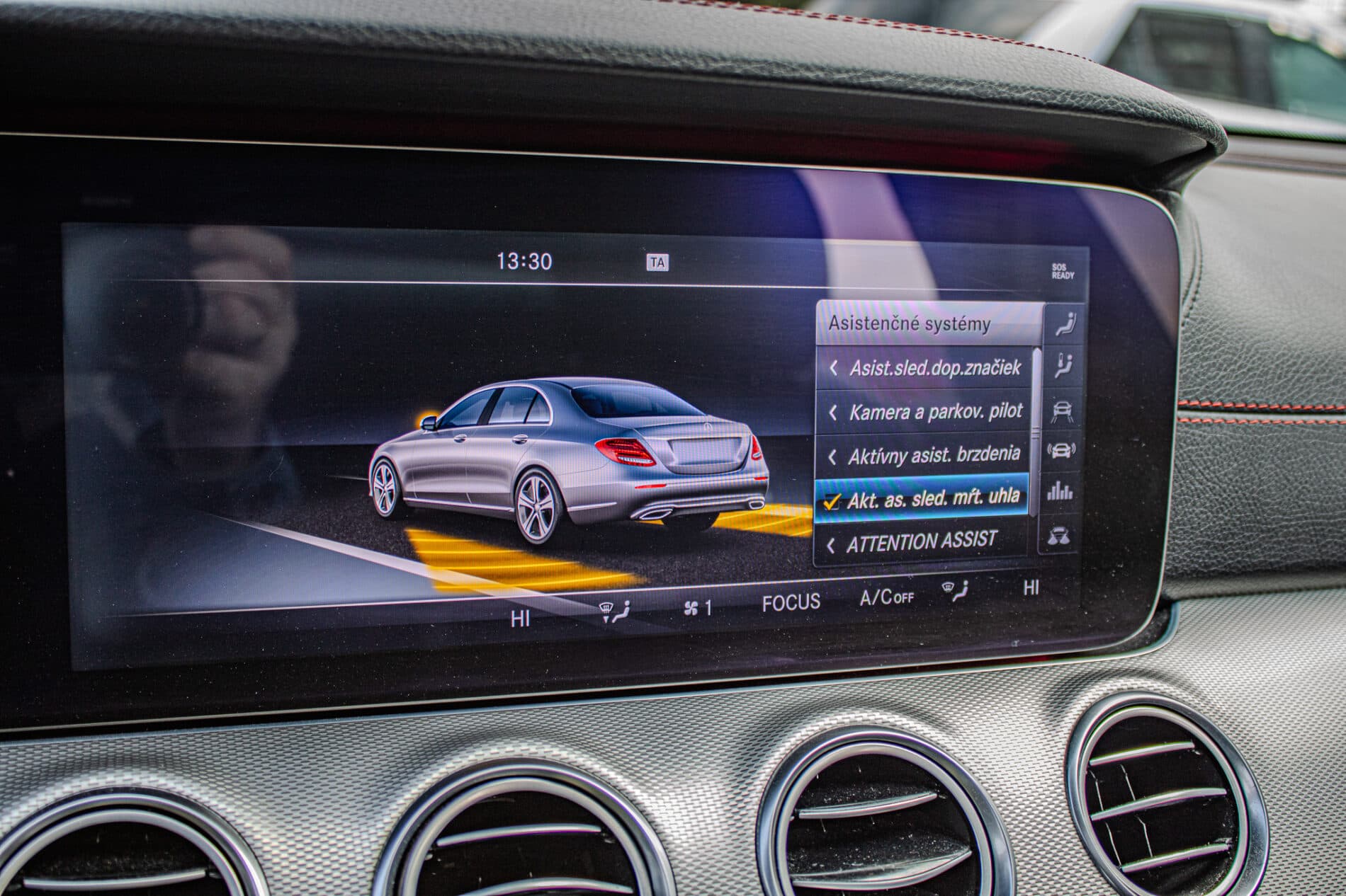 2017 Mercedes-Benz E 43 AMG, sivá sedan, 156 800 km