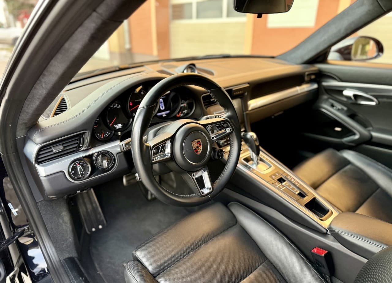 2018 Porsche 991 Carrera, čierna kupé, 53 090 km