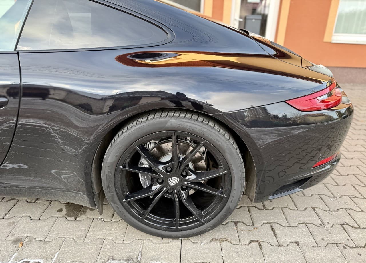 2018 Porsche 991 Carrera, čierna kupé, 53 090 km