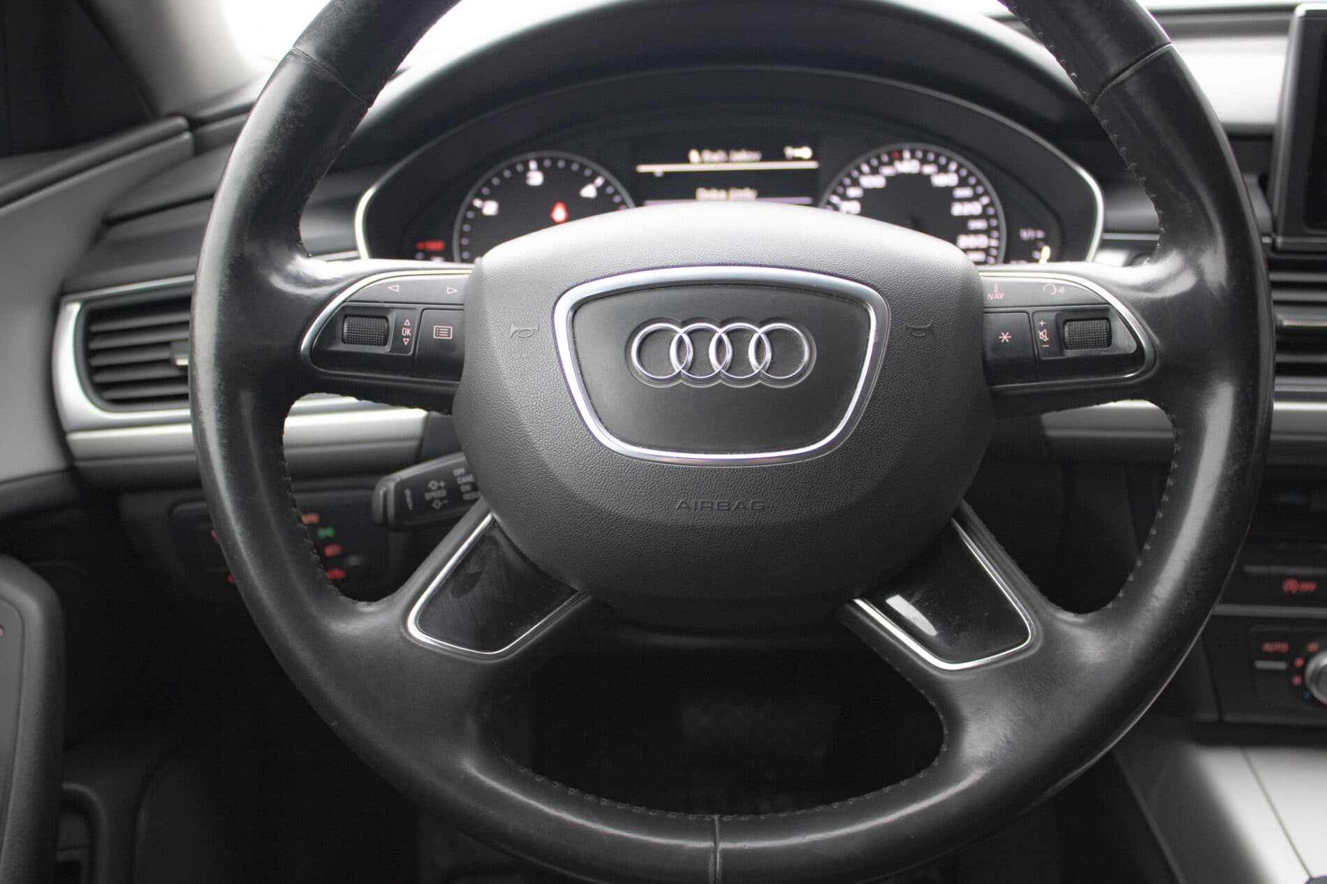 2016 AUDI A6, čierna kombi, 225 800 km