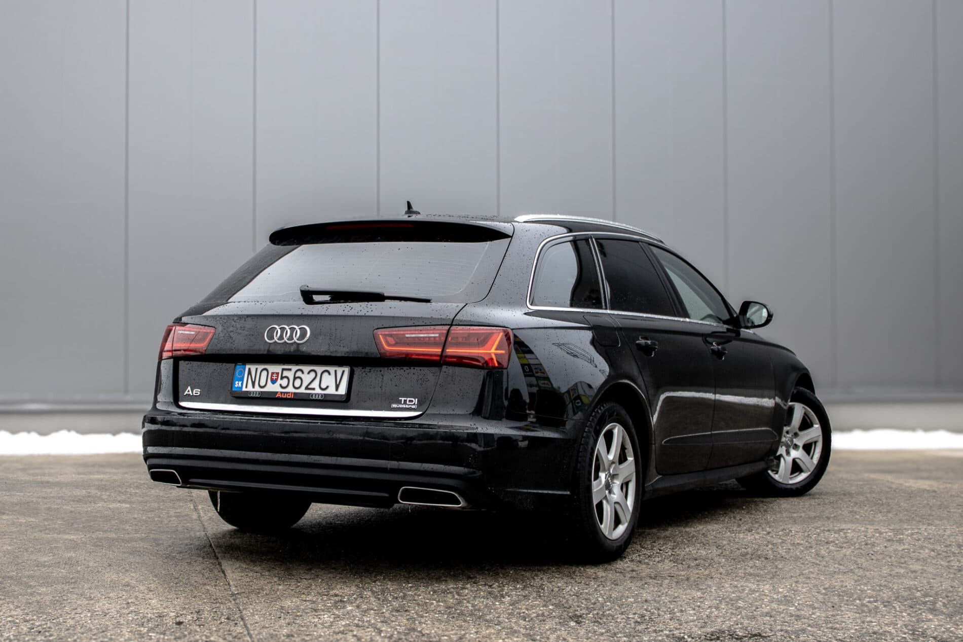 2016 AUDI A6, čierna kombi, 225 800 km