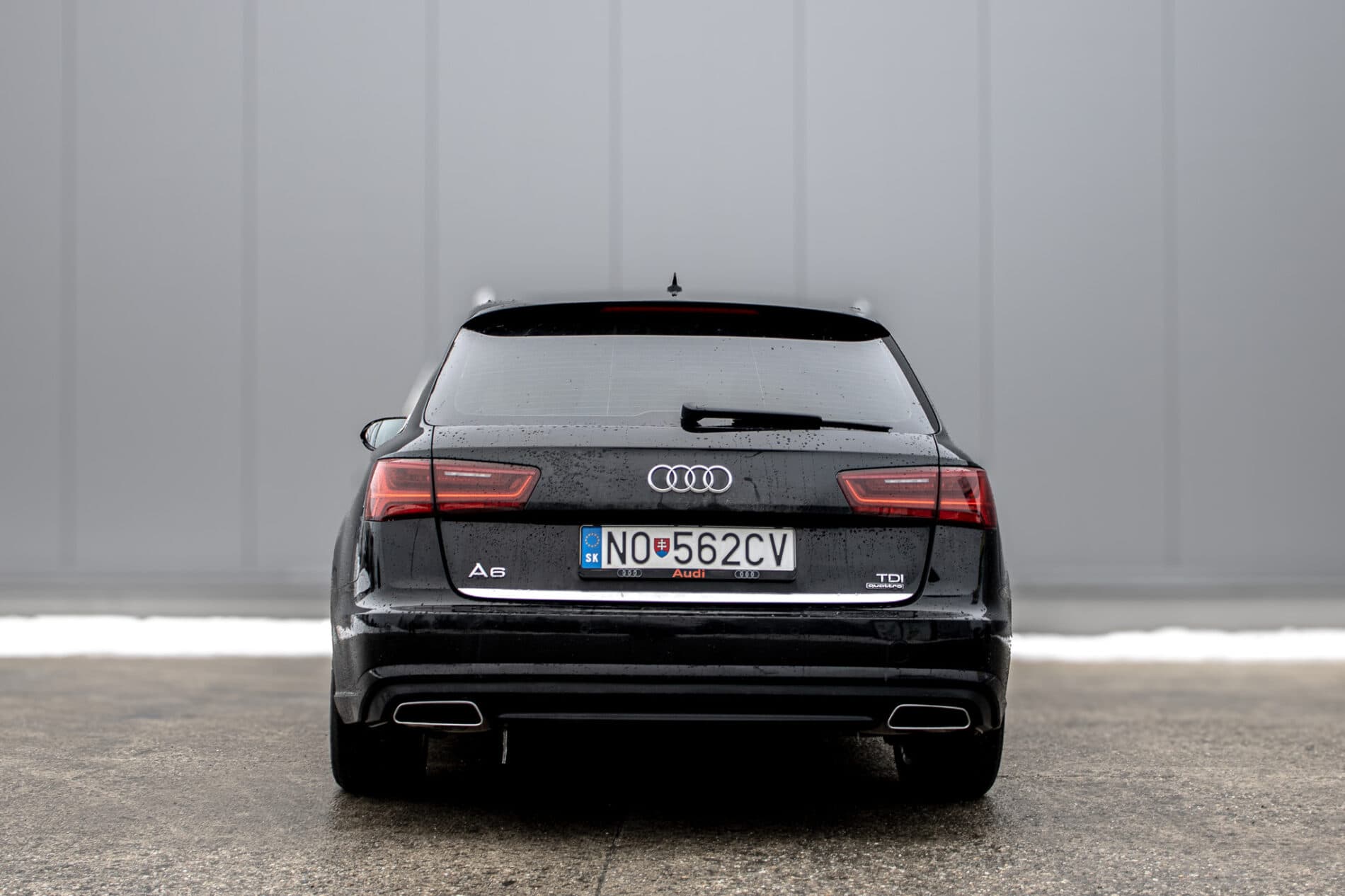 2016 AUDI A6, čierna kombi, 225 800 km