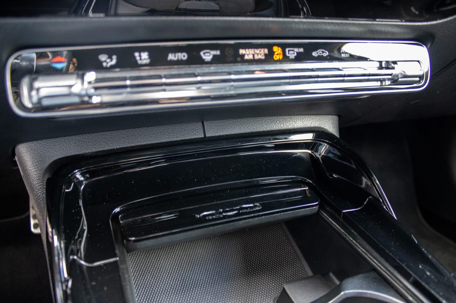 2019 Mercedes-Benz A 35 AMG, čierna sedan, 60 541 km