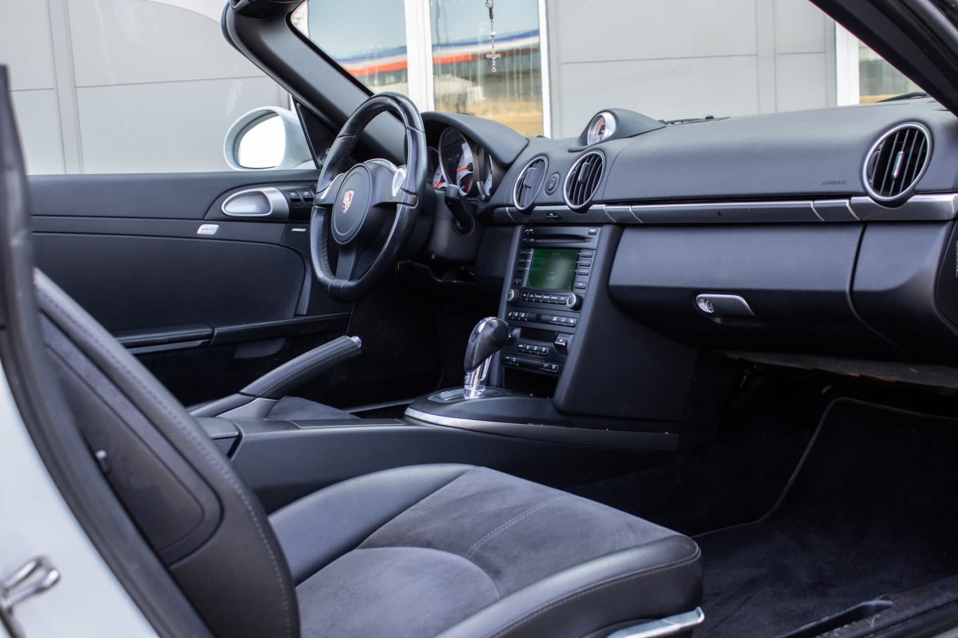 2010 Porsche Boxster S, biela kabriolet, 57 649 km