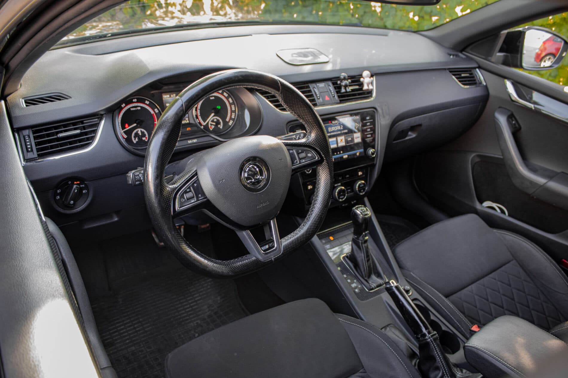 2018 Skoda Octavia RS, čierna kombi, 223 705 km