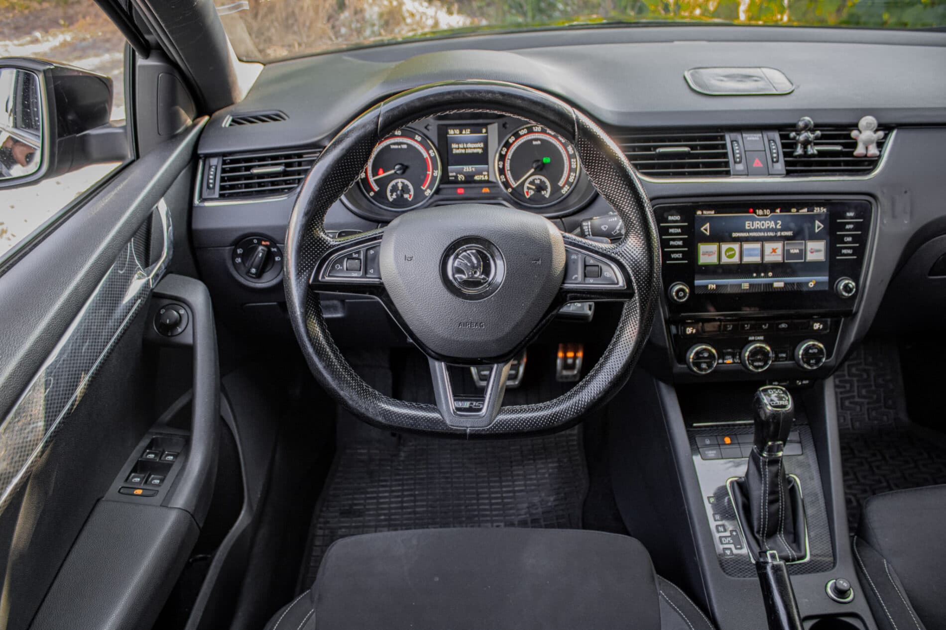 2018 Skoda Octavia RS, čierna kombi, 223 705 km