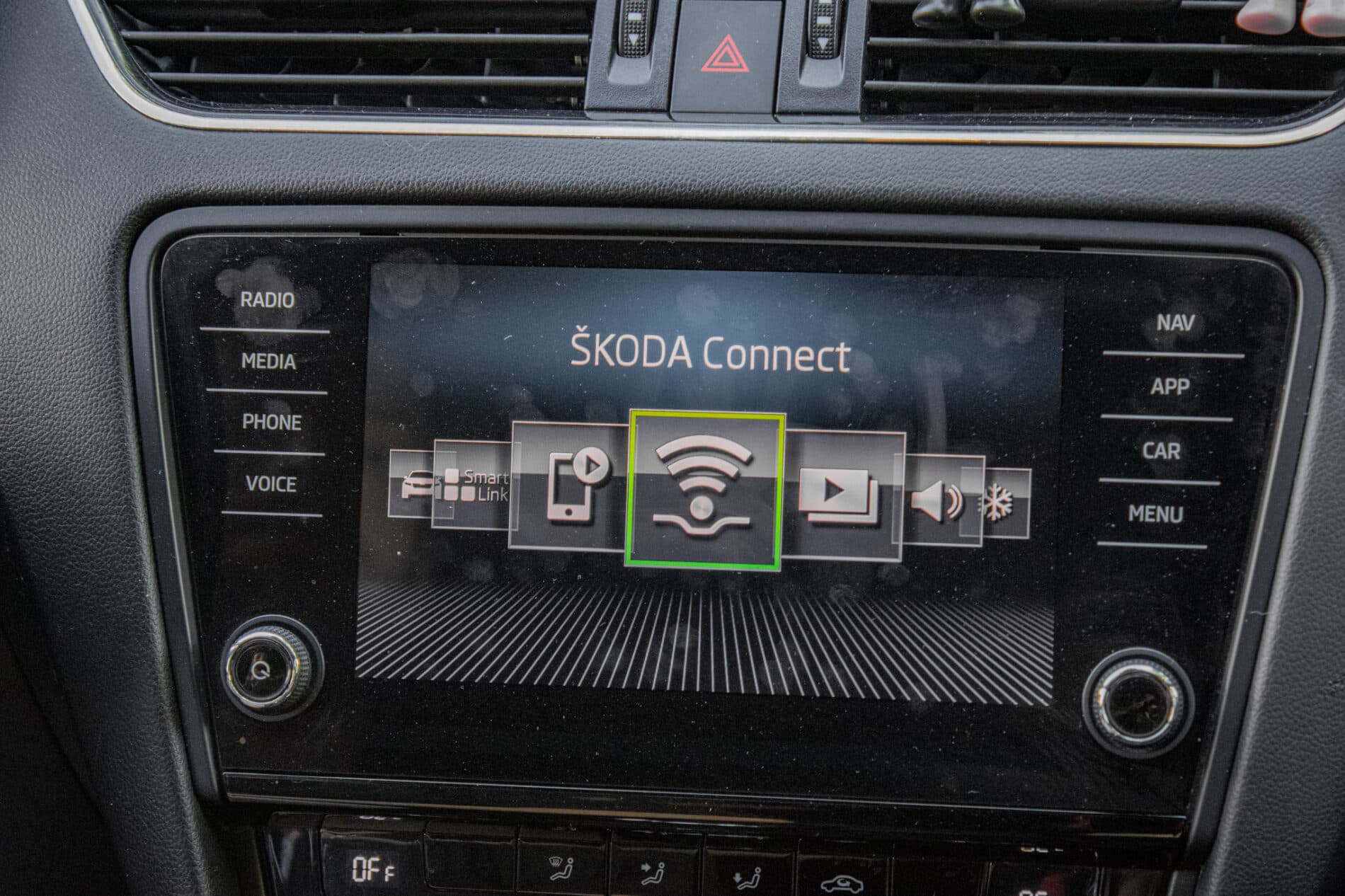 2018 Skoda Octavia RS, čierna kombi, 223 705 km