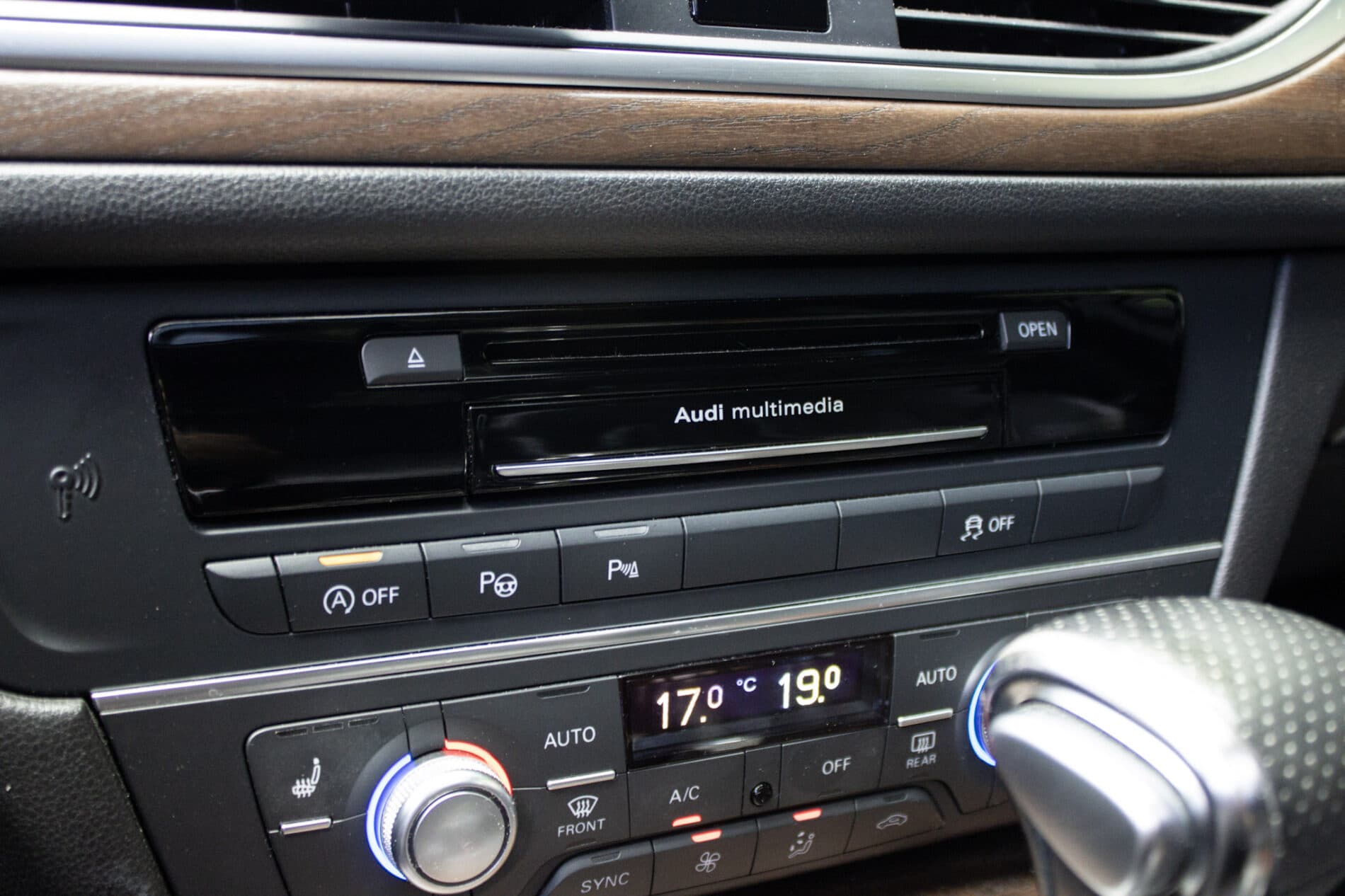 2014 AUDI A6, čierna kombi, 251 142 km