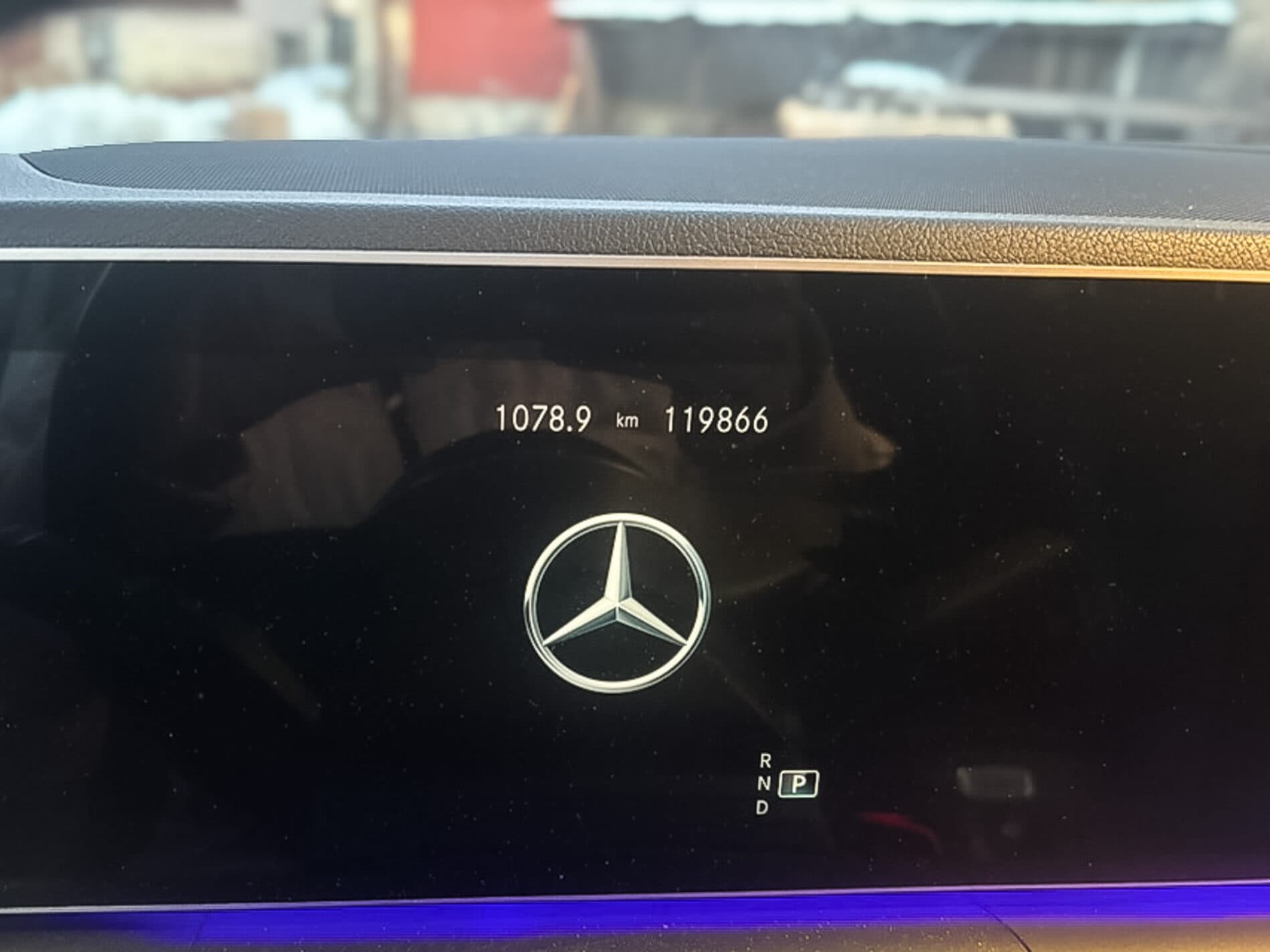 2022 Mercedes-Benz GLE 400d, biela kombi, 120 000 km
