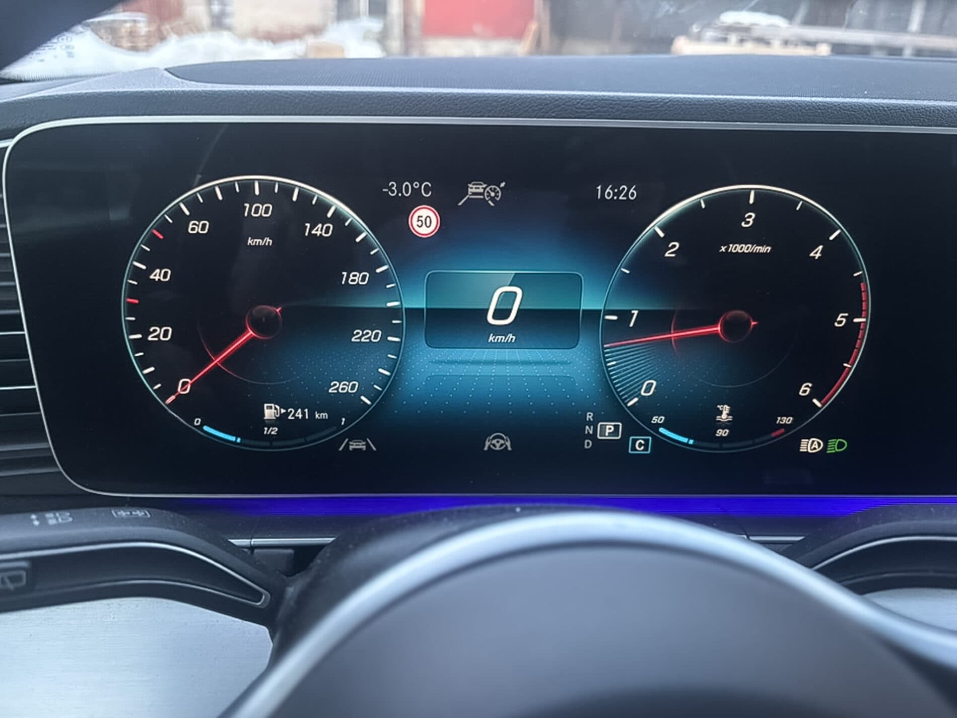 2022 Mercedes-Benz GLE 400d, biela kombi, 120 000 km