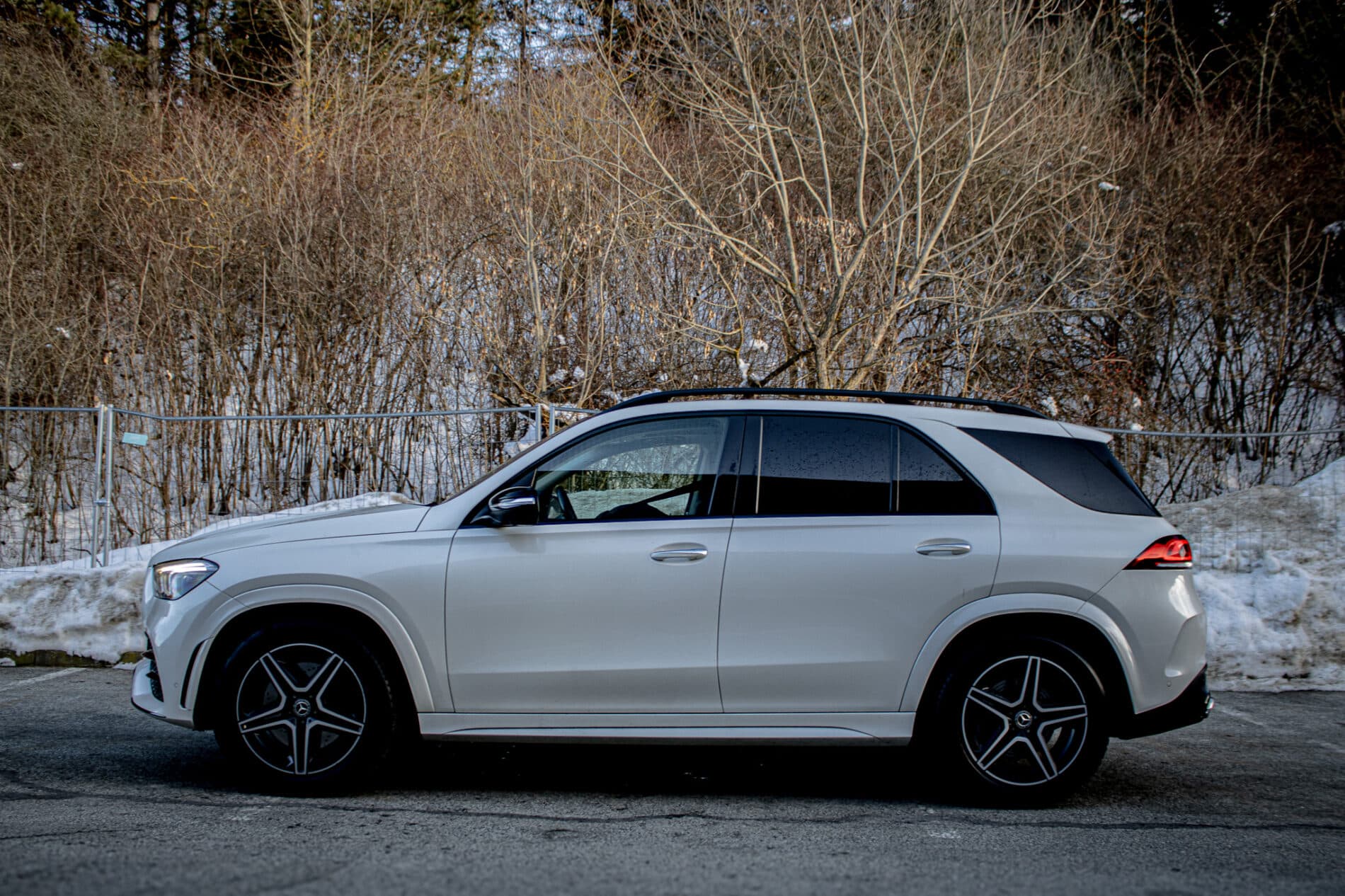 2022 Mercedes-Benz GLE 400d, biela kombi, 120 000 km