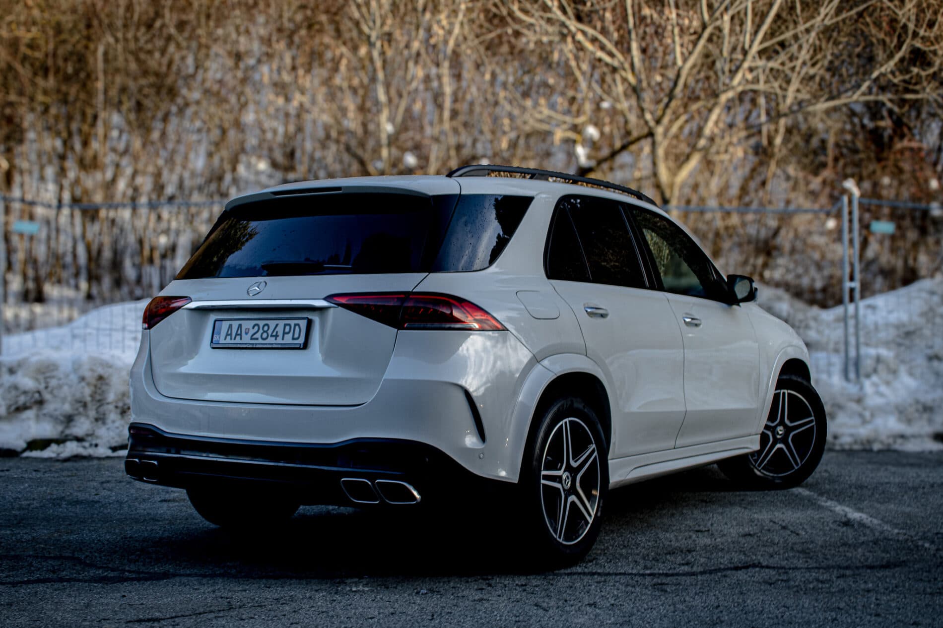 2022 Mercedes-Benz GLE 400d, biela kombi, 120 000 km