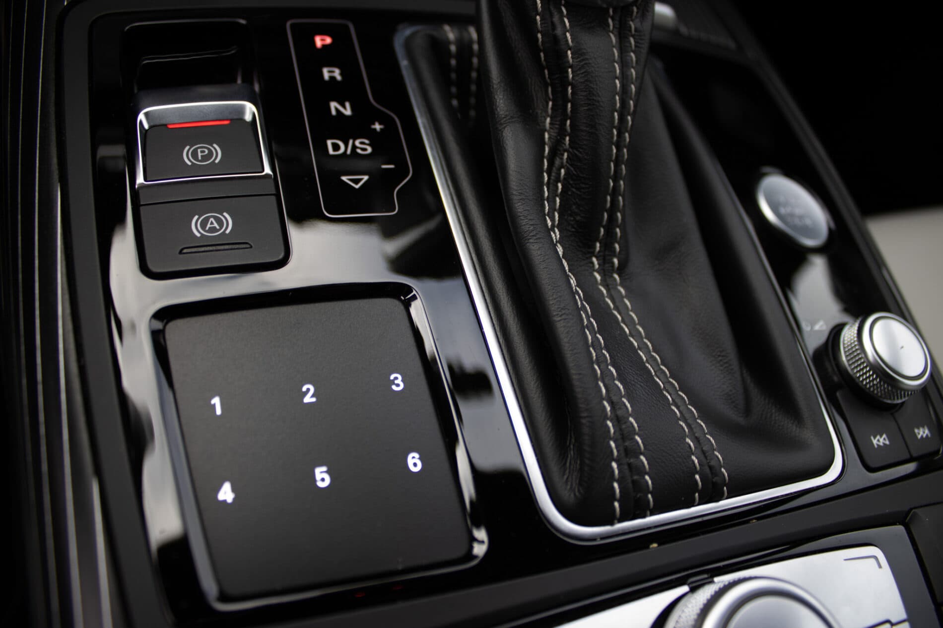 2017 AUDI A7, čierna hatchback, 95 370 km